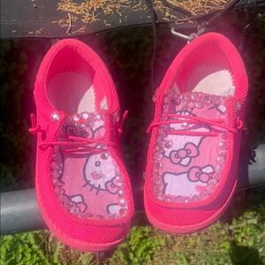 Hey Dude Pink Sneakers Vibrant Style